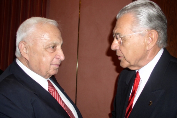 Ariel-Sharon-and-Earl-Cox-1024x766