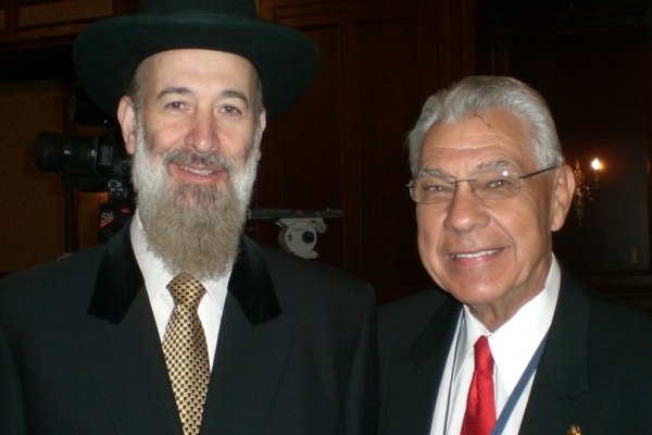 Chief-Rabbi-of-Israel-Yona-Metzger-and-Earl-Cox-1024x824